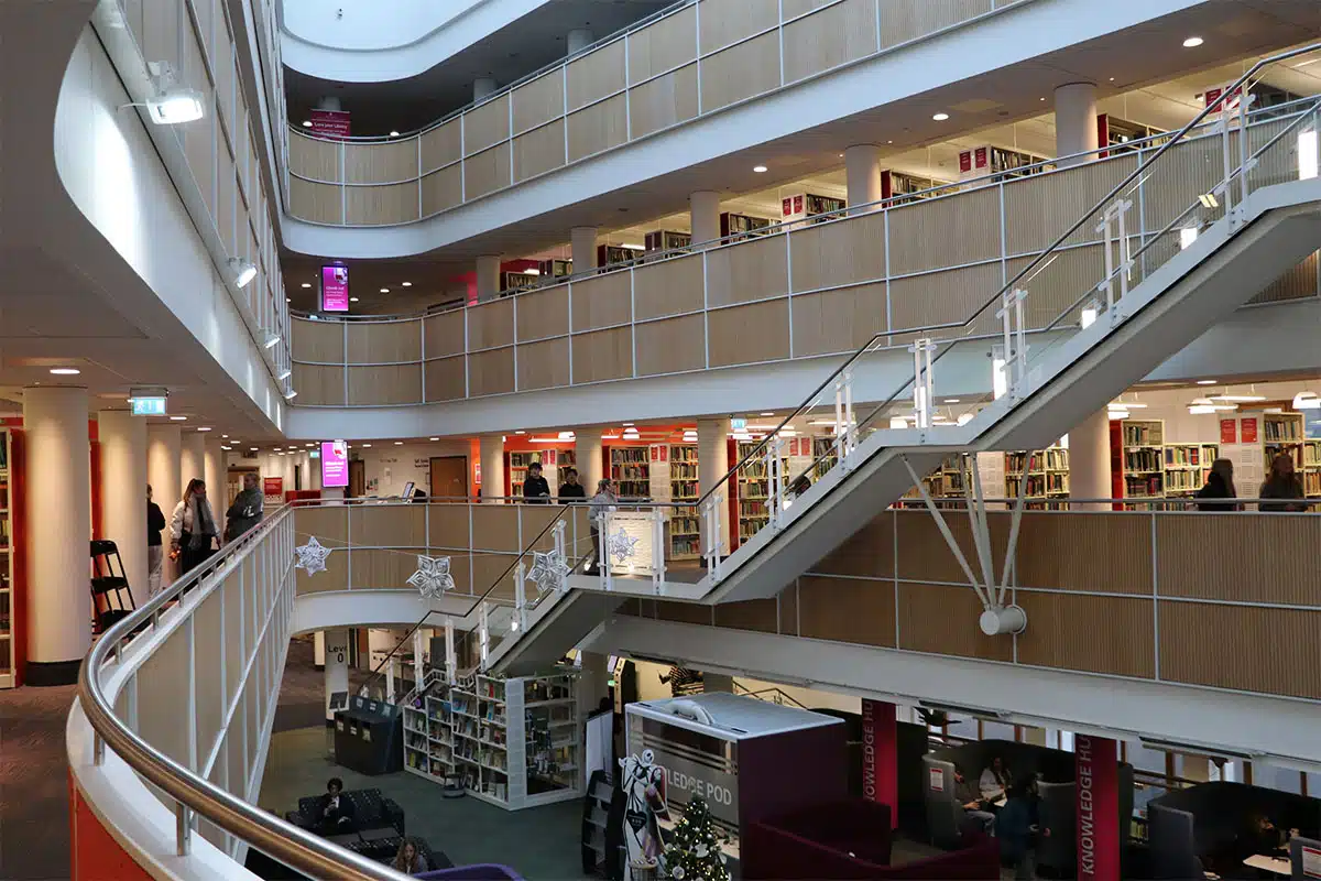 Biblioteca da Universidade de Nottingham Trent